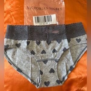 Victoria's Secret’s heart-full Lacey accent panty NWT - Size S